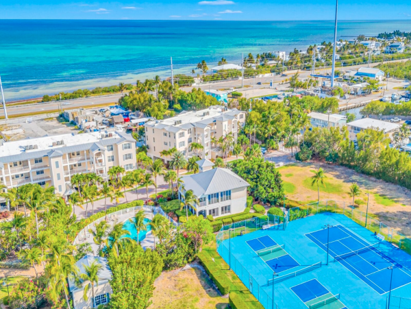 Luxurious Penthouse with Ocean Views in Islamorada